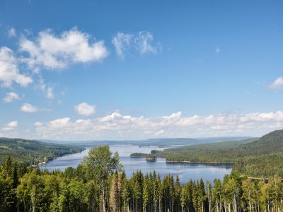 Groe Seenlandschaft in Schweden mit dem Kanu erkunden