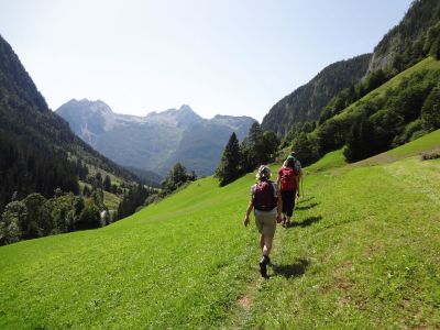 bergwandern deutsche alpen wanderer