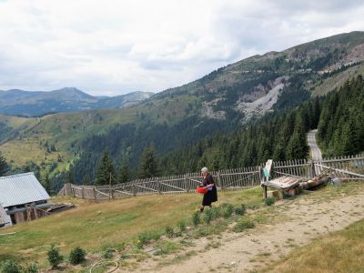 bergmenschen authentisch montenegro wanderreise