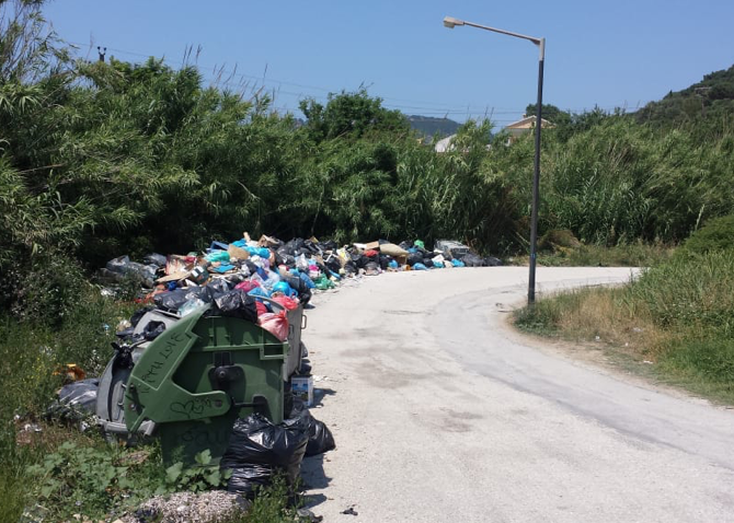 Müll auf Korfu Griechenland