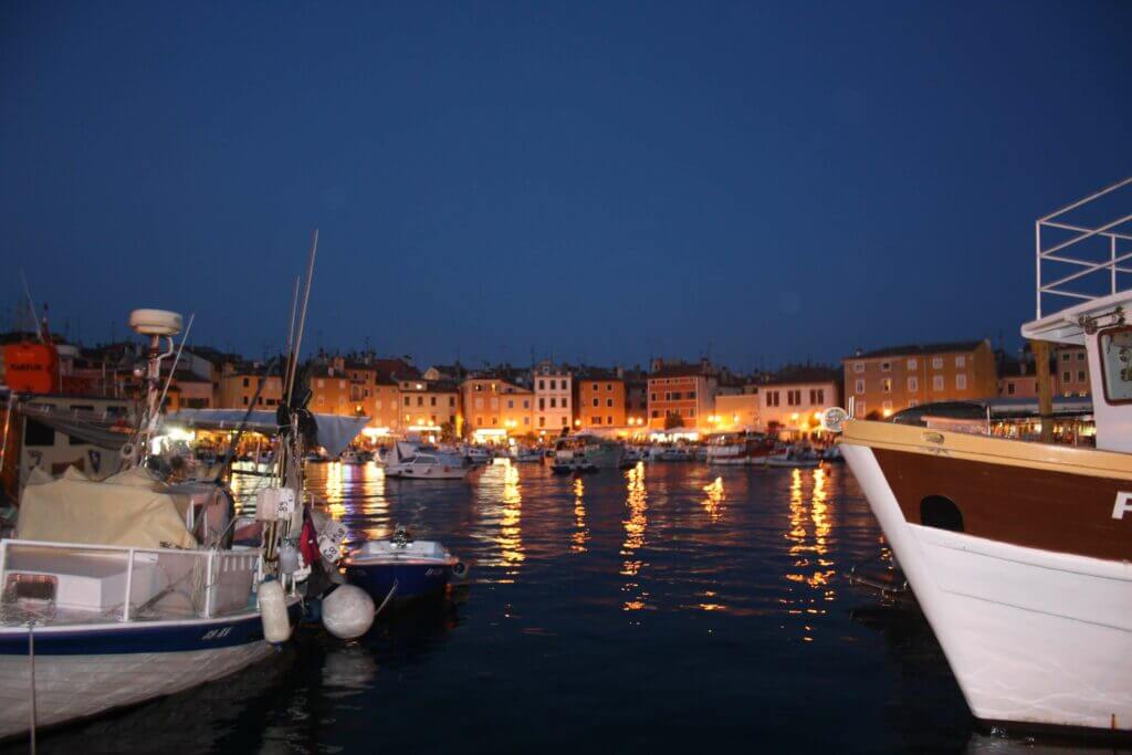 Rovinj am Abend-Hafen