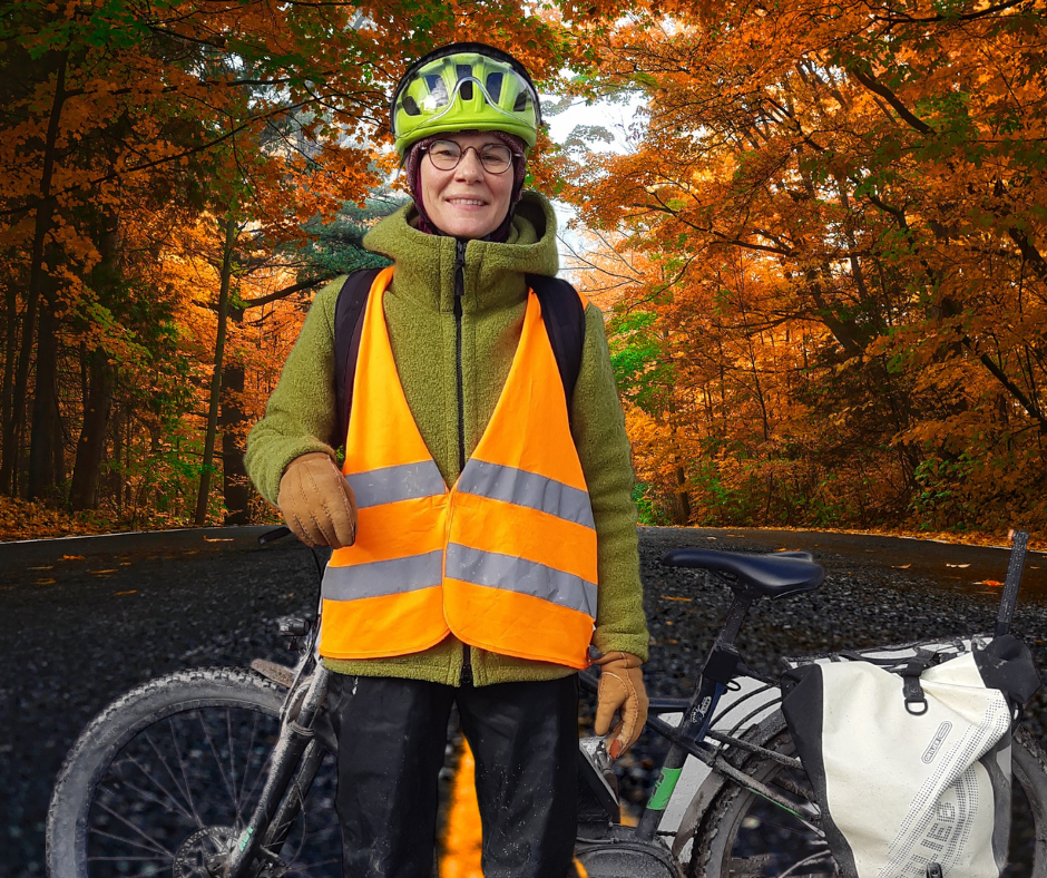 Emma mit Fahrrad
