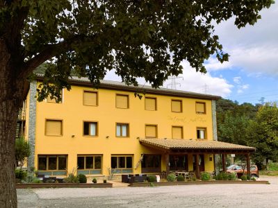 wanderreise katalanische pyrenen etappenhotel baro