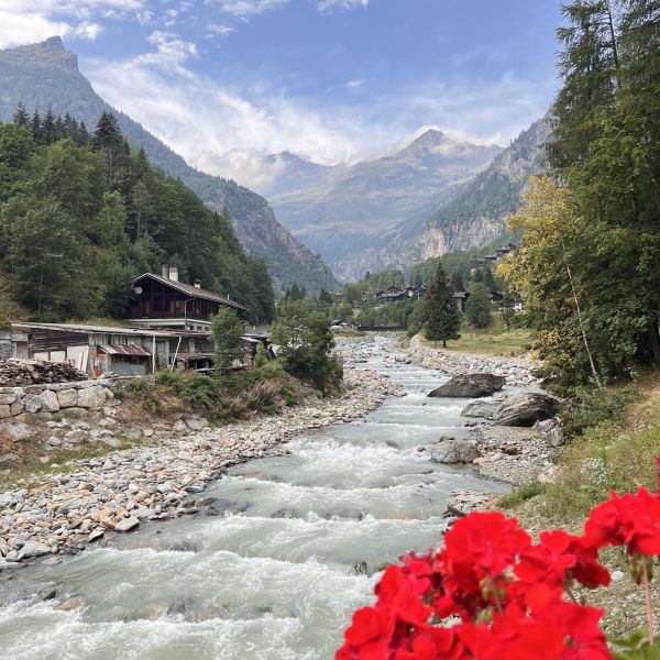Bergwandern in den Alpen: vom Valle del Lys ins Valsesia - Italien