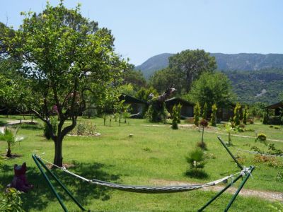 Trkeiurlaub Bungalow Etenna Garten