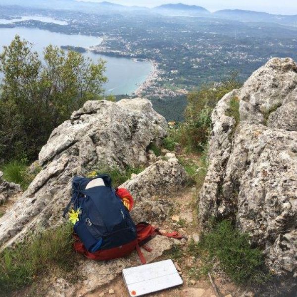 Wanderurlaub auf Korfu ohne Gepäck: Der Korfu-Trail
