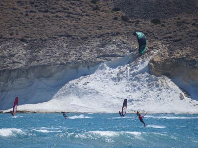 Wanderreise Andalusien: Wind- und Kite-Surfer
