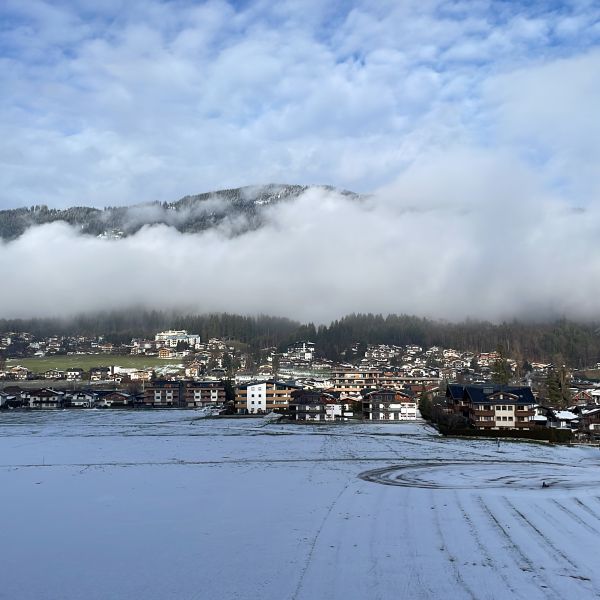 Familien-Winterurlaub über Silvester in Tirol: Schneevergnügen Kitzbüheler Alpen