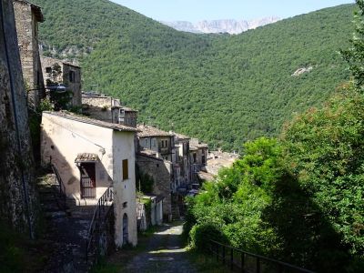 Eselwanderung in den Abruzzen Italien Acciano