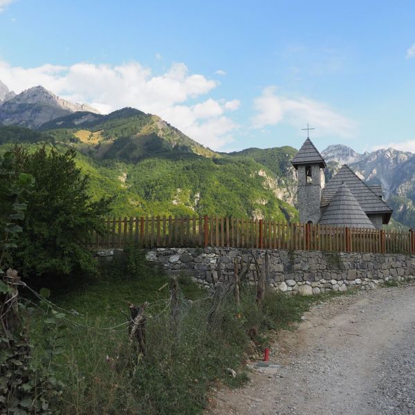 Bergwandern in den Albanischen Alpen 