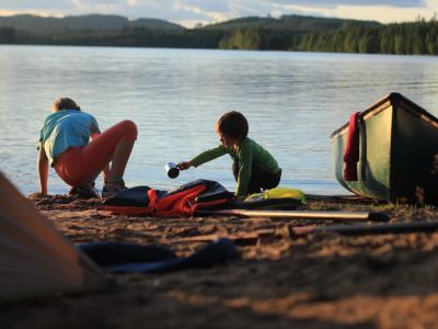 Abenteuer am See in Schweden mit Kindern
