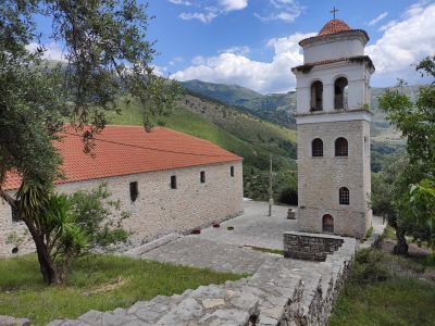 balkan albanien wanderreise kirche