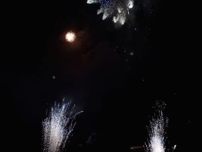 feuerwerk silvester raketen westendorf sterreich