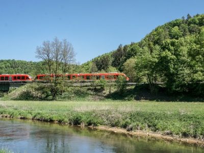 Urlaub mit Familien in Franken mit der Bahn an der Pegnitz