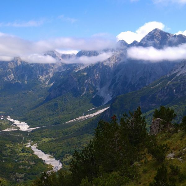 Bergwandern in den Albanischen Alpen 