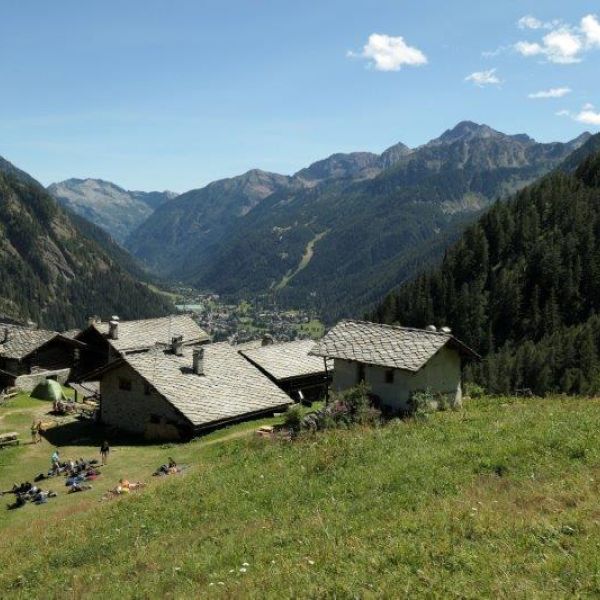 Bergwandern ohne Gepck im Valle del Lys - Aostatal