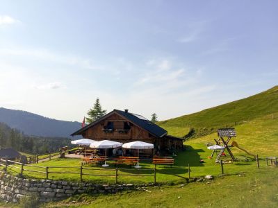 Almwanderung Österreich Hütte 