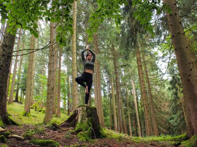 Yoga urlaub österreich auszeit wandern entspannung