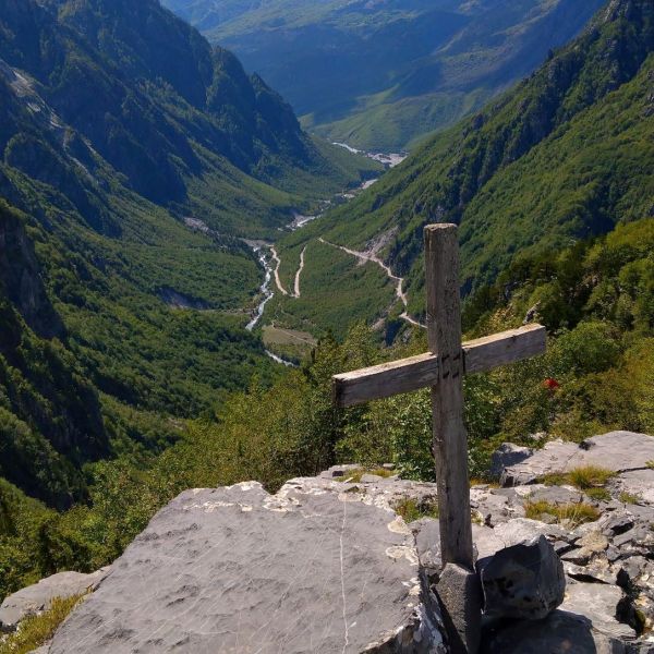 Bergwandern in den Albanischen Alpen 