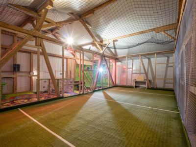 indoor fussball platz funpark westendorf