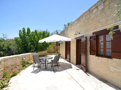 Steinterrasse Ferienwohnung Zypern