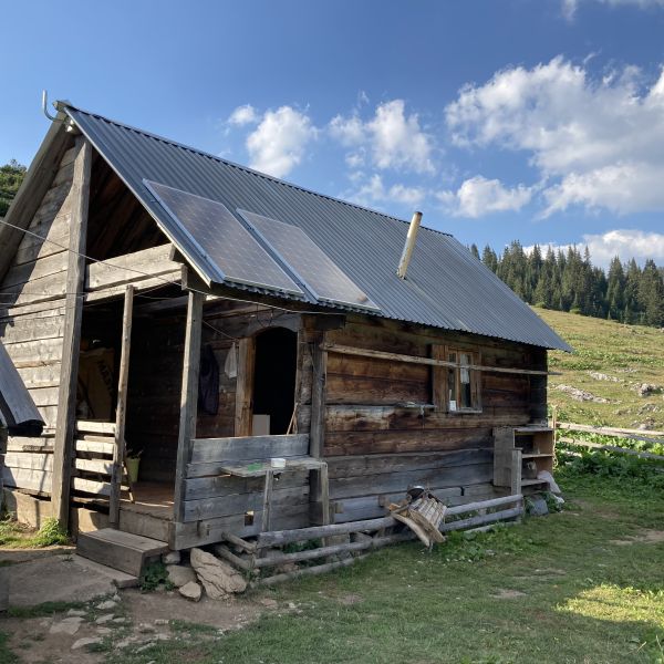 Wandern ohne Gepck in Montenegro: von Alm zu Alm im Nationalpark Bjelasica/Mokra Gebirge 