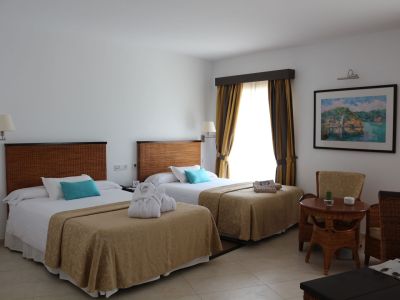 Cala Santanyi Schlafzimmer Suite Balkon mallorca