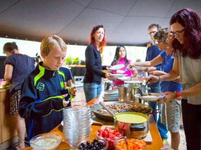 klettern familie camping urlaub franken aktiv freibad zelt gemeinschaft kochen essen kueche
