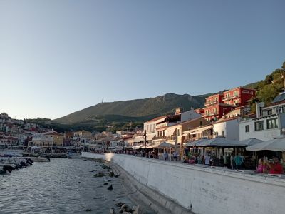 Uferpromenada von Parga in Epirus