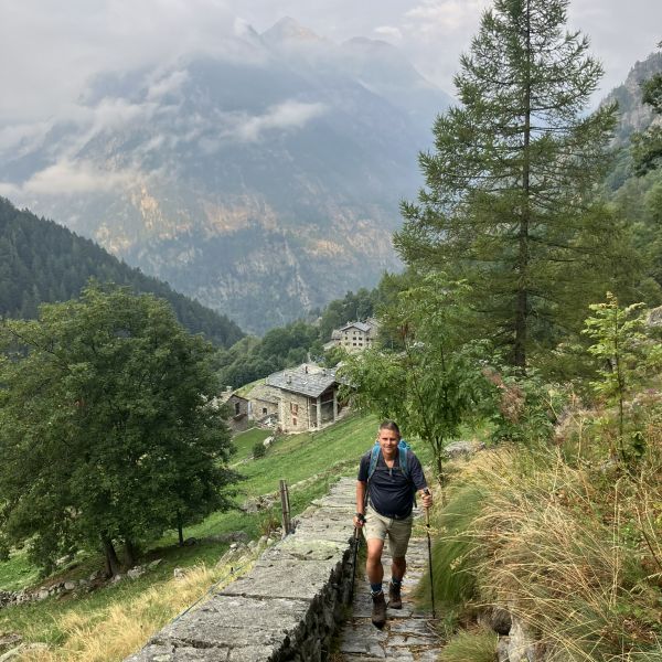 Bergwandern ohne Gepck im Valle del Lys - Aostatal