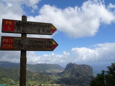 individueller Wanderurlaub auf Madeira Wegweiser