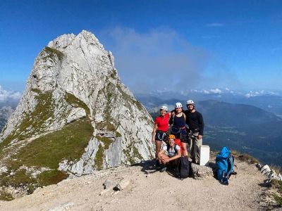 slowenien aktivurlaub bergwandern gruppe gipfel