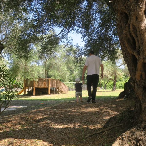 Im Honigtal auf Korfu - Familienurlaub Griechenland