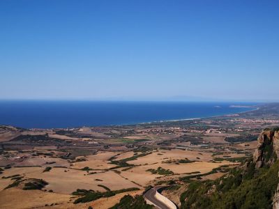 Sardinien Insel Ferien Urlaub Berge und Ebenen