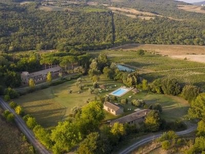 das riesige Anwesen der Villetta di Monterufoli