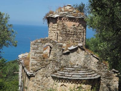 wandern albanien süden kirche und meer