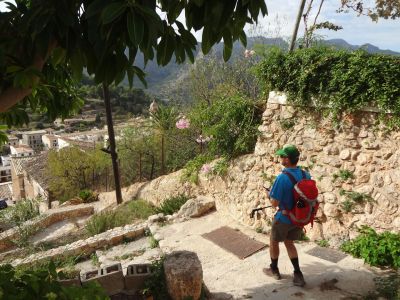 finca wandern mallorca bunyola wanderer