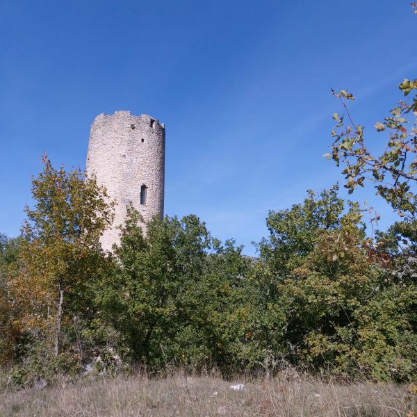 Eselwandern in den Abruzzen: Trekking-Abenteuer in Italien