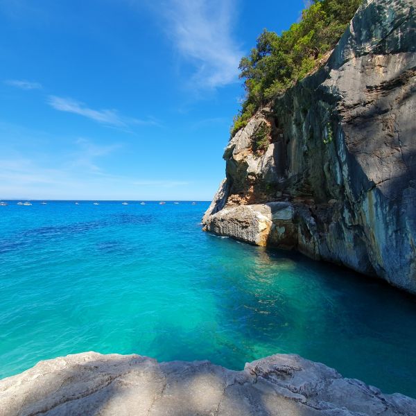 Atemberaubend und wild - Berg- und Kstenwanderung auf Sardinien