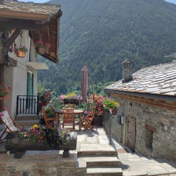 Genusswandern ohne Gepck in den Bergen des Val dAyas - Aostatal