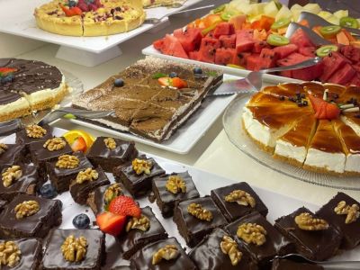 mallorca schlemmen buffet halbpension meer familie urlaub strandhotel