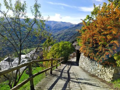 pyrenen wanderreise bezaubernder etappenort surp